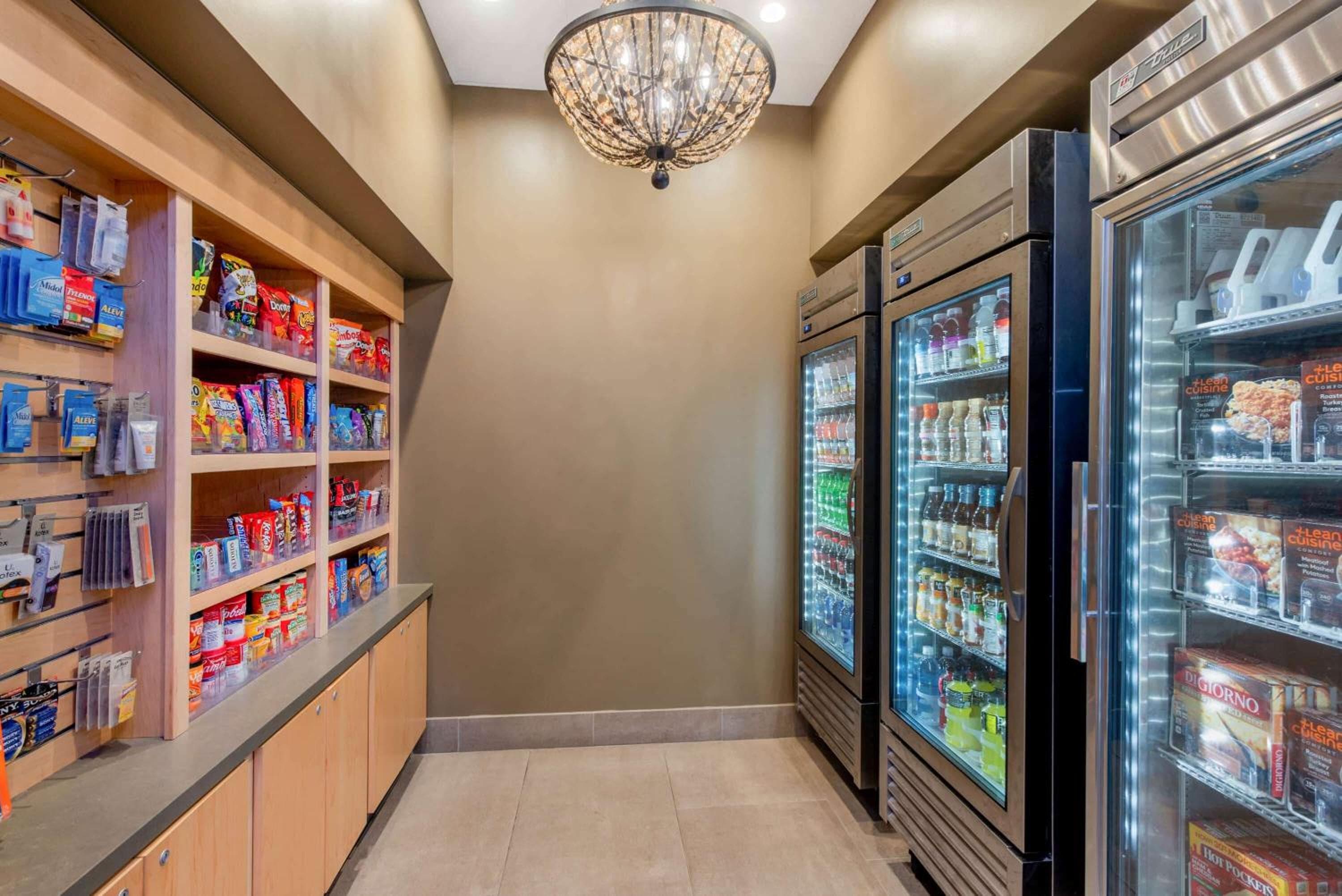 La Quinta Inn & Suites by Wyndham New Orleans Downtown