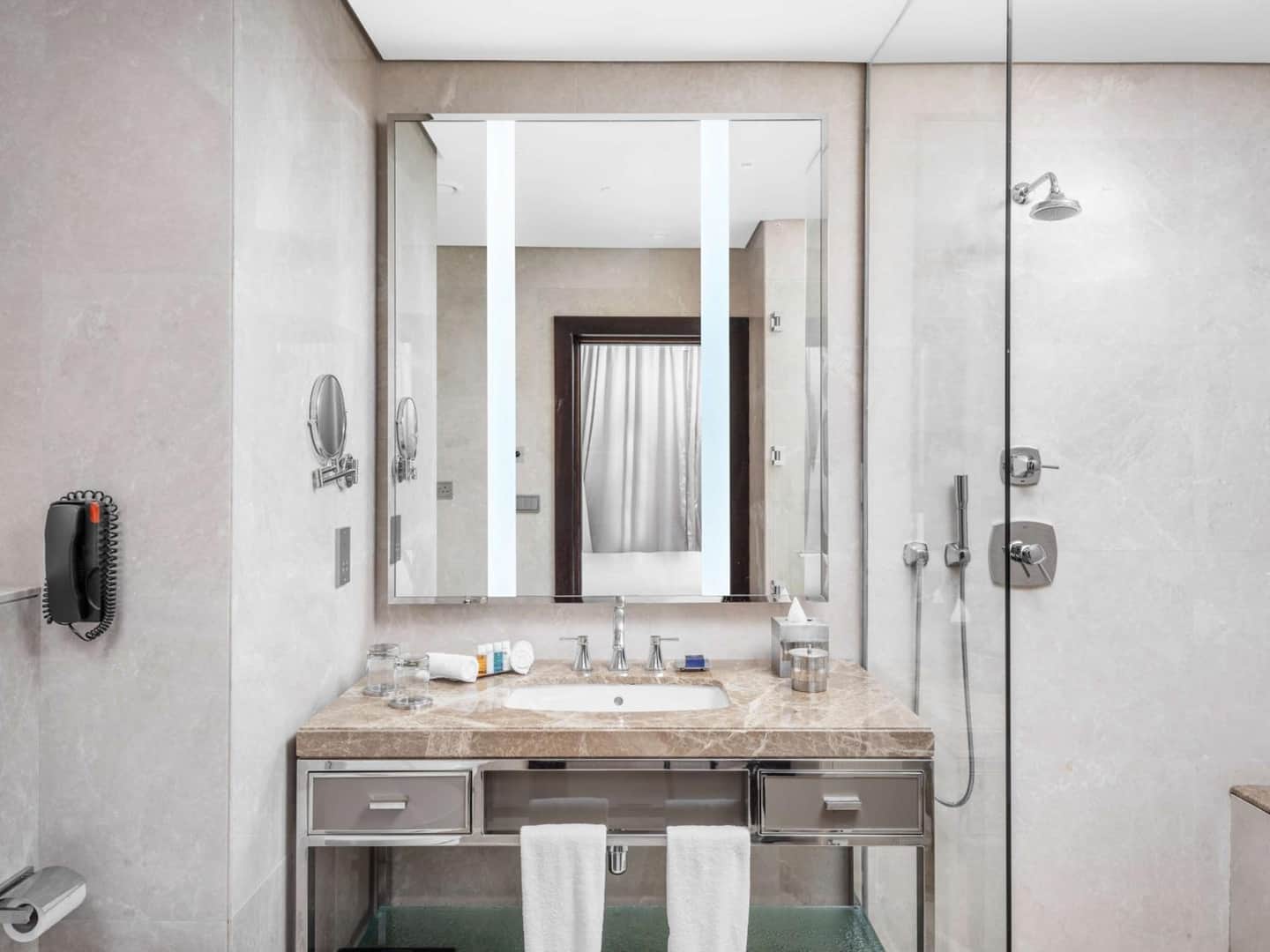 The Hotel Galleria Jeddah, Curio Collection by Hilton