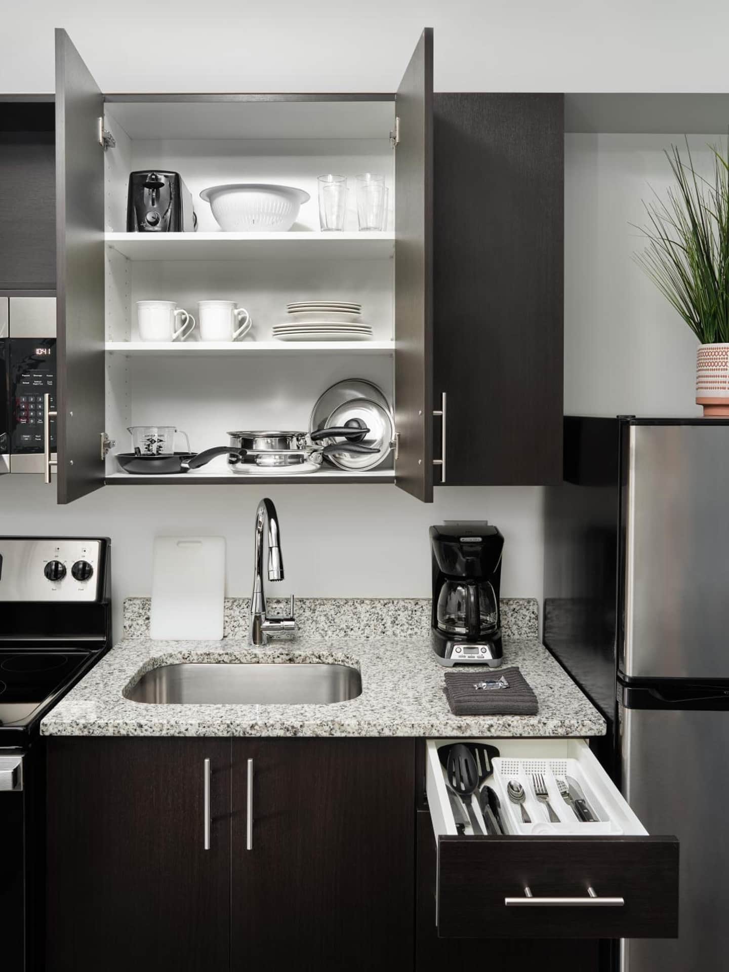 StayAPT Suites North Charleston