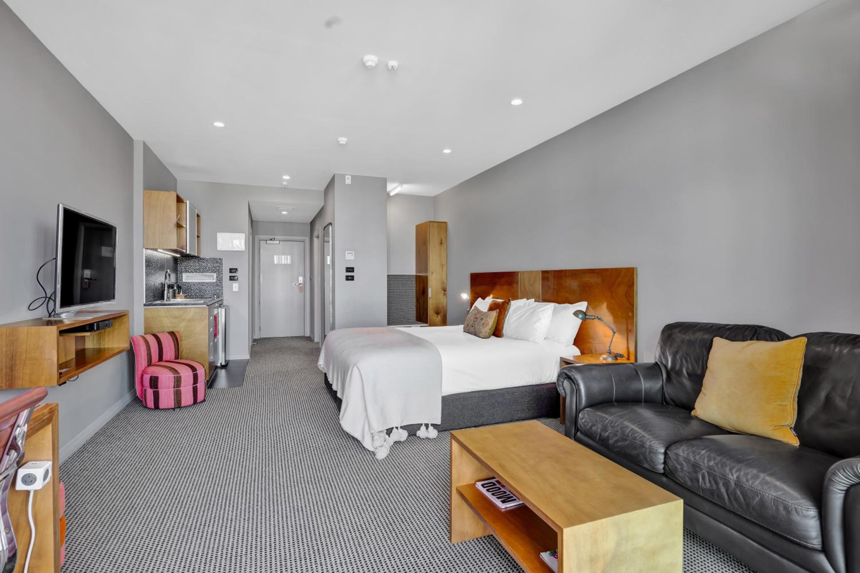King and Queen Hotel Suites New Plymouth