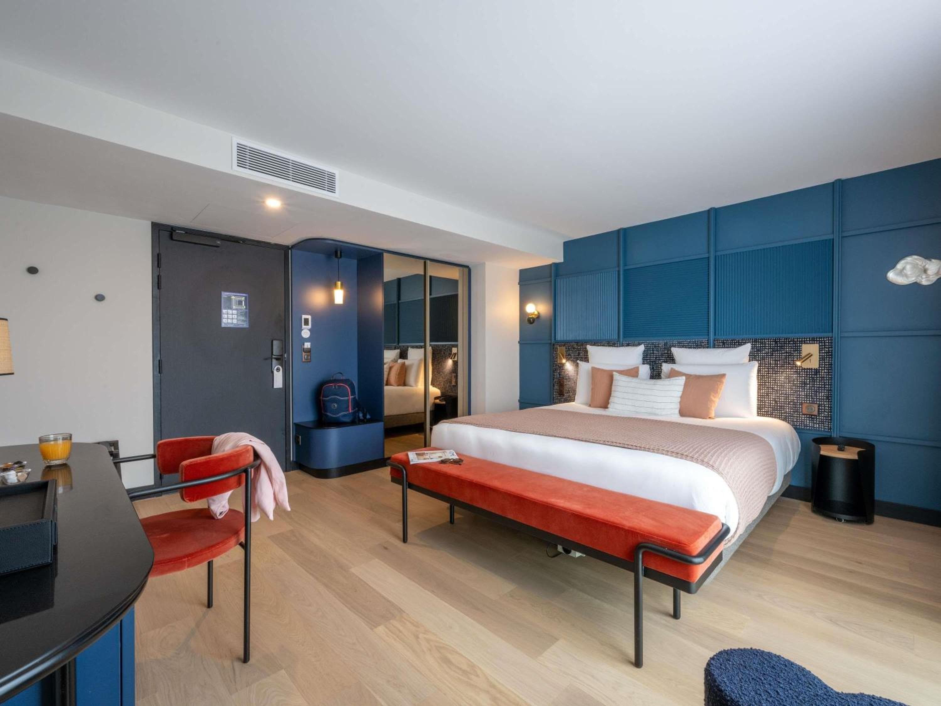 Mercure La Rochelle Vieux-Port Hotel