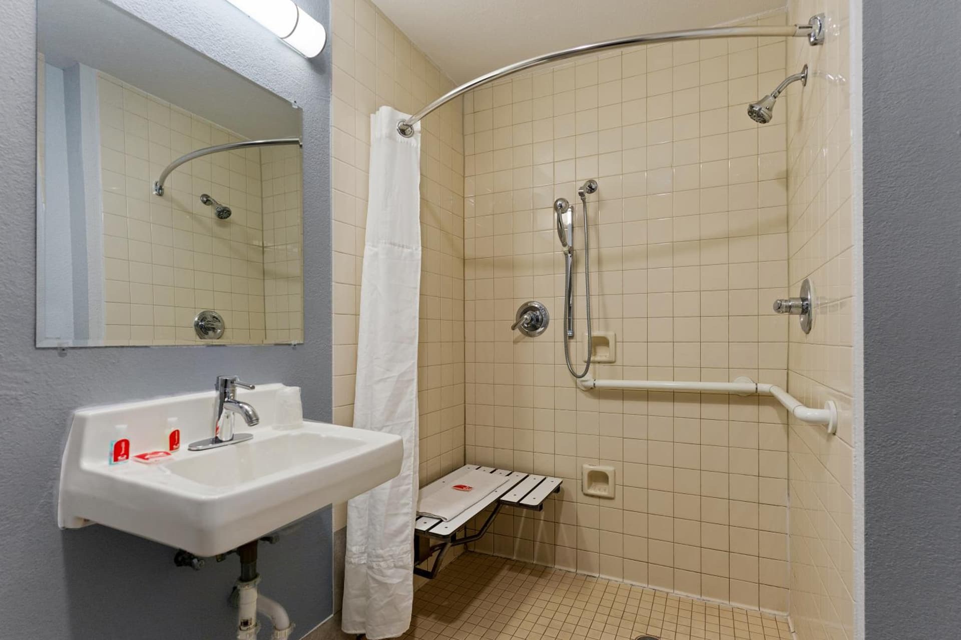 Econo Lodge Rockford Casino Area