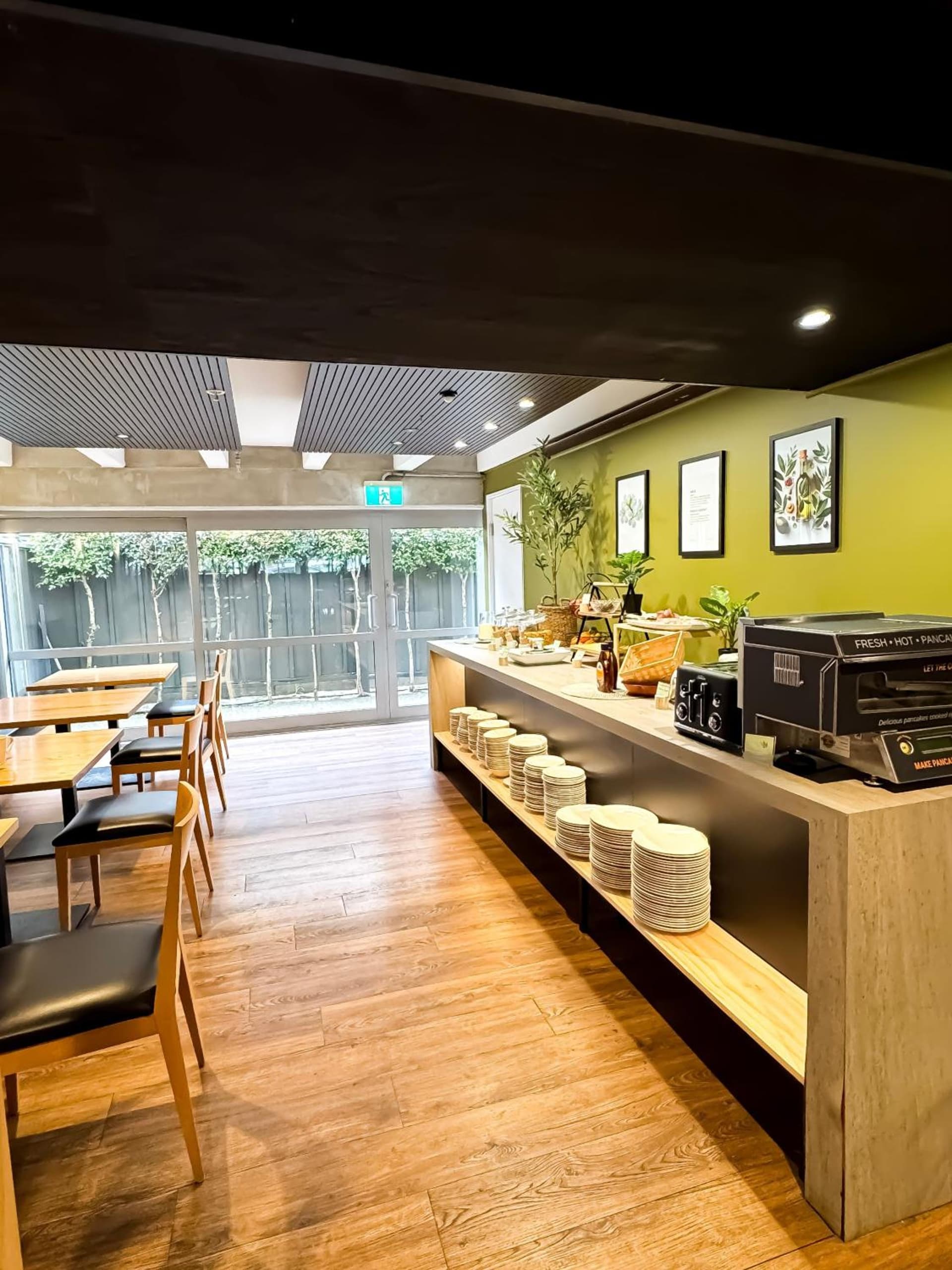 NOA Hotel