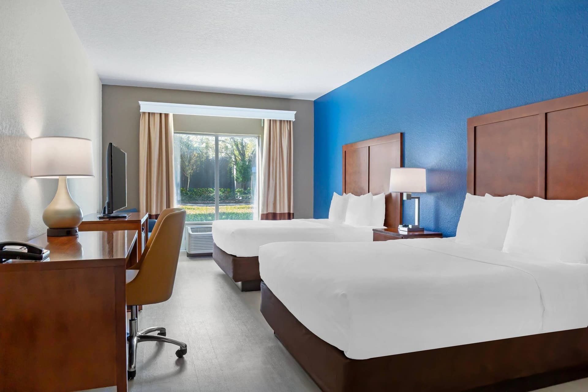 Comfort Inn & Suites Orlando North