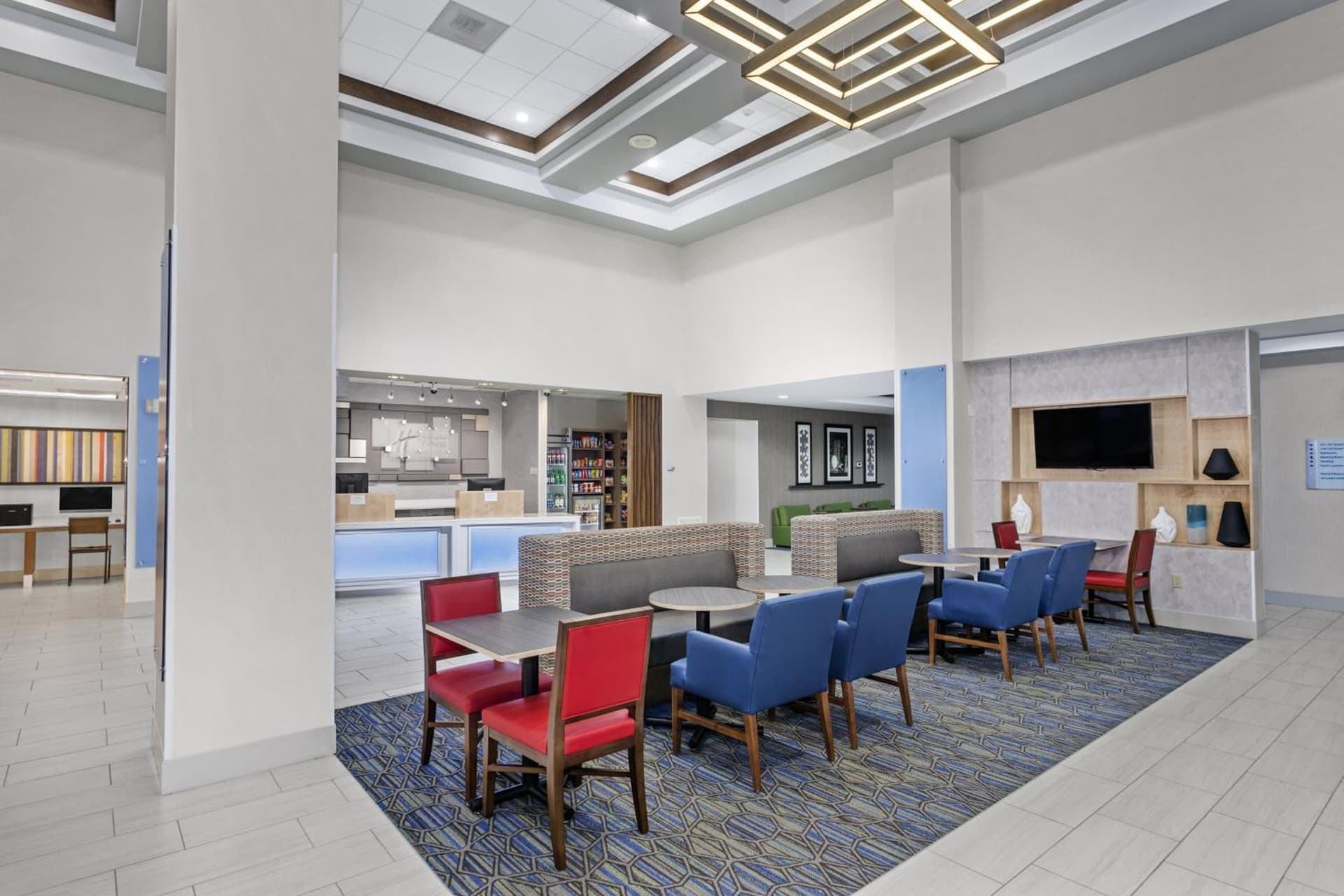 Holiday Inn Express & Suites South Portland