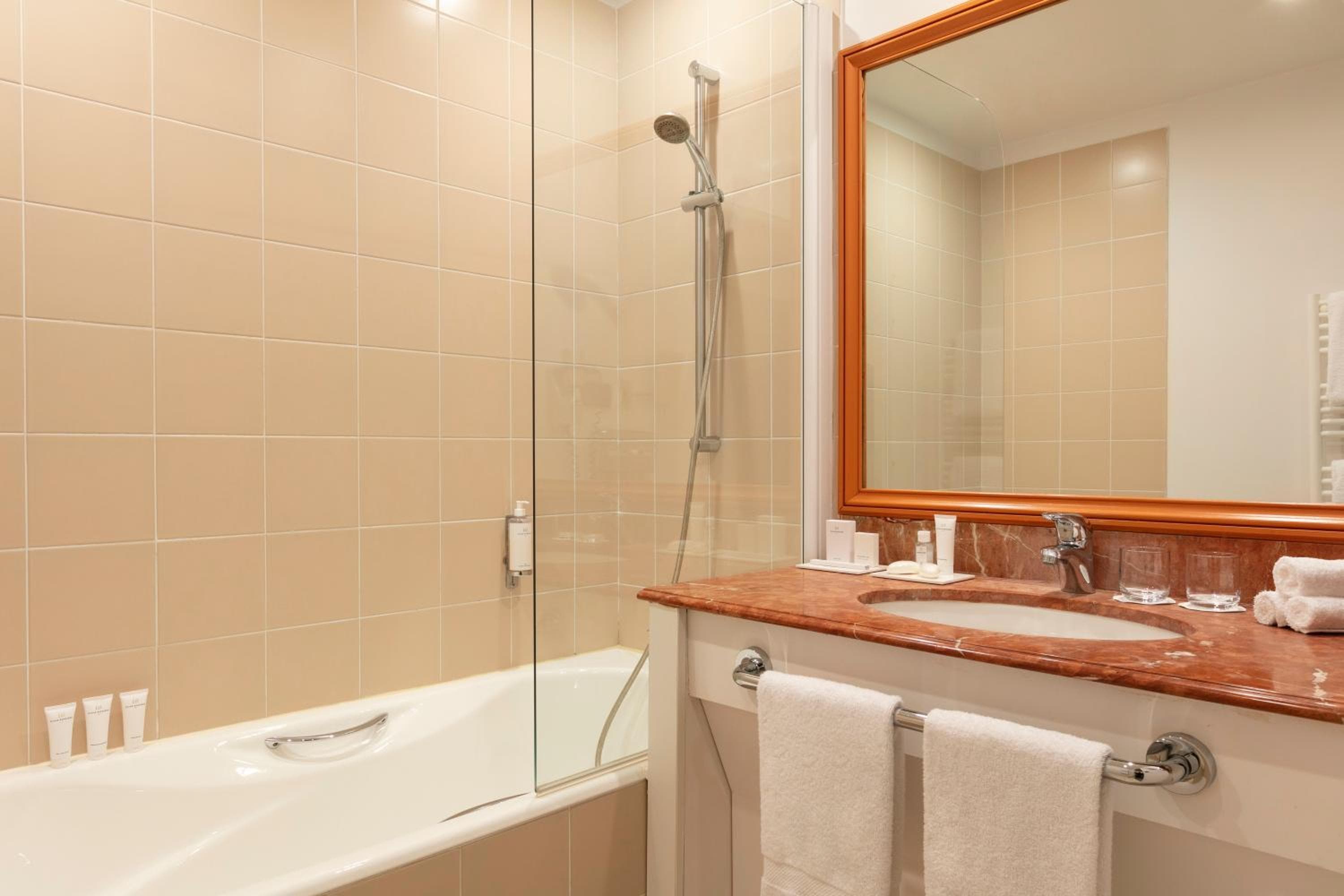 Hôtel Barrière Le Grand Hôtel Enghien-Les-Bains