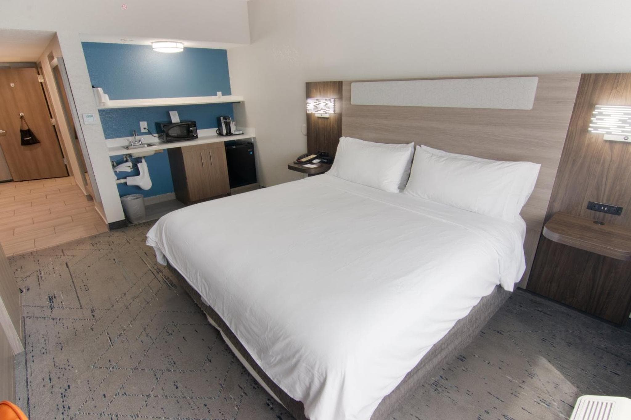 Holiday Inn Express & Suites Fort Lauderdale Airport West, an IHG Hotel