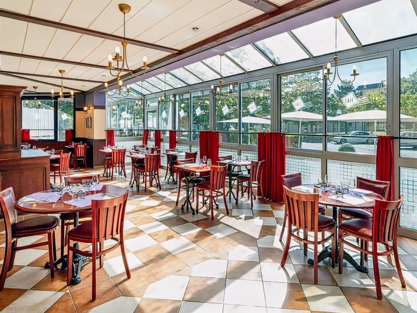 ibis Chartres West Lucé