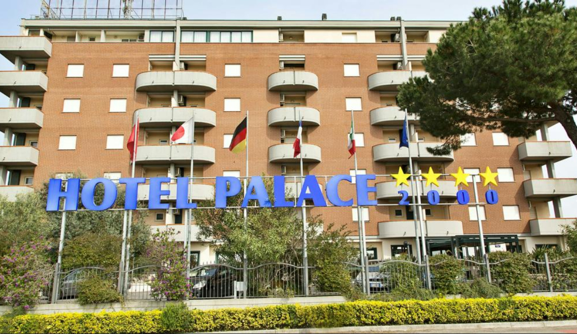Hotel Palace 2000